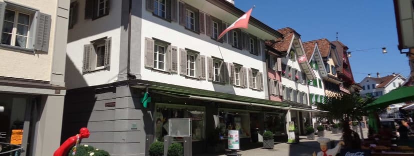 Herzlich willkommen in der Apotheke zur Taube